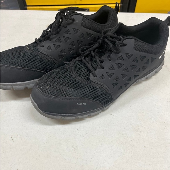 Reebok alloy toe shoes size 16m - Picture 1 of 5